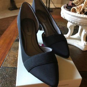 Naturalizer Striker Micron Pump 8.5W